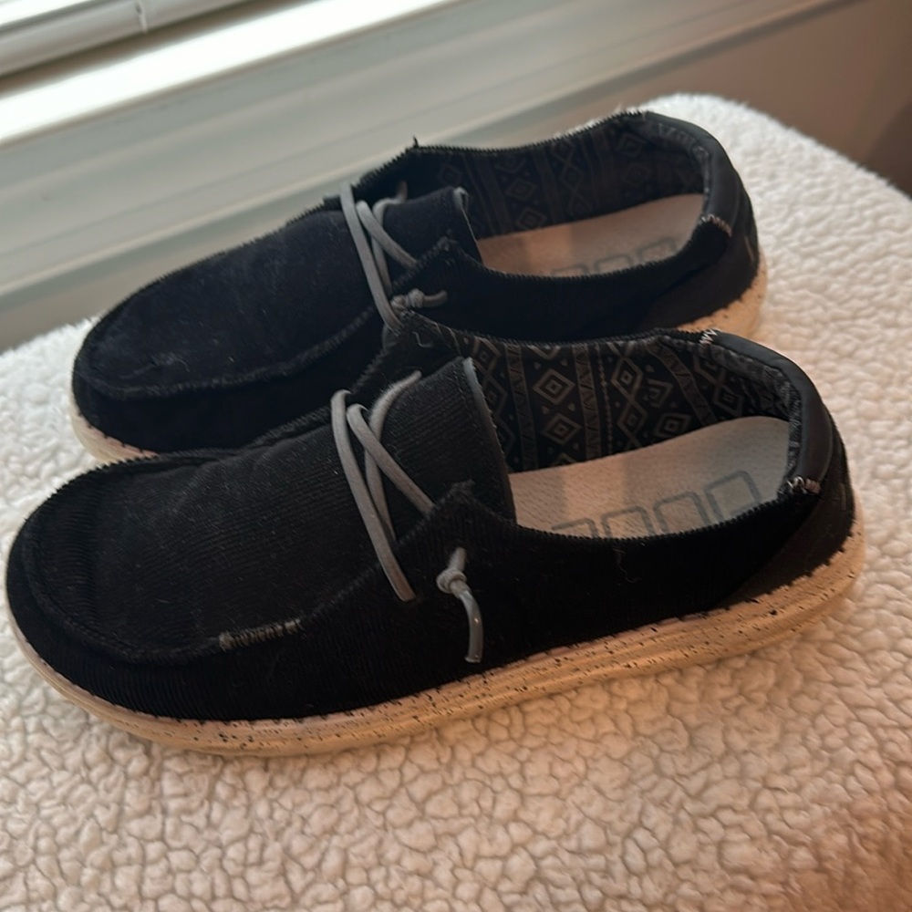 Black curdouroy Hey Dudes